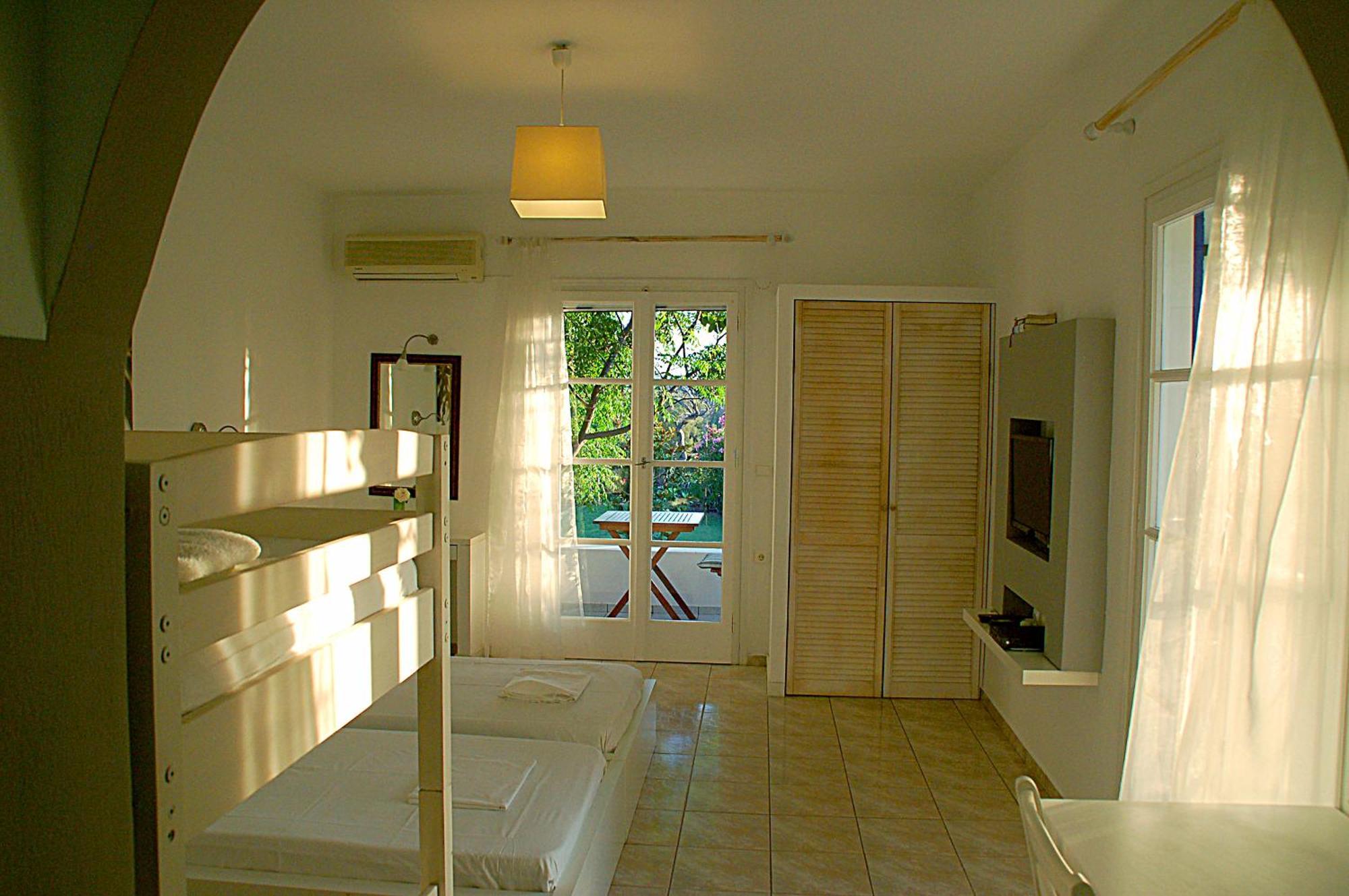 Handrina Studios Naxos City ห้อง รูปภาพ