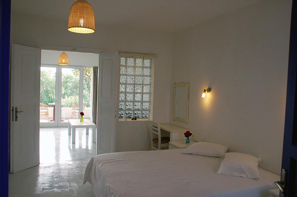 Handrina Studios Naxos City ภายนอก รูปภาพ